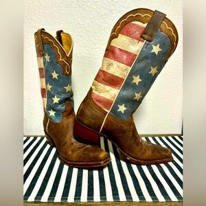 ✨DISTRESSED✨ Shyanne American Flag 🇺🇸 Snip Toe Western Dress Boots - Size 8.5